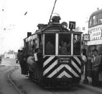 Un tranvia de la lnea 71 en la carretera de Matar