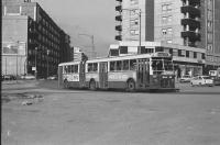 Línea 2. Pl. Concordia. Foto Miquel Llevat, 31/12/1977