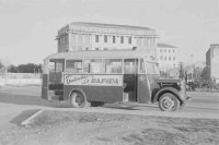 Autobús de ATSA, plaza Imperial Tarraco, año 1957. Archivo Histórico Tarragona. Fotografia Canadell