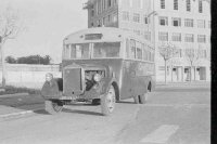 Autobús de ATSA, plaza Imperial Tarraco, año 1957. Archivo Histórico Tarragona. Fotografia Canadell