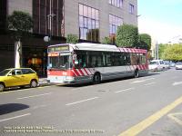 Coche 317 en la calle Pere Martell, dic. 2004. Foto Carles Martínez