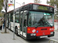 Autobús lanzadera del acto. Foto de Albert Obiols, 14/12/2003