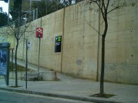 Entrada a la estación Casa de l'Aigua, dic. 2003