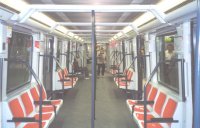 Tren de la línea 11. Foto de Ricard Fernandez i Valentí